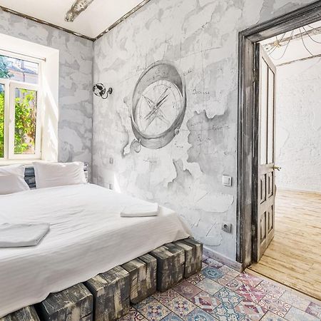Loft On Mayakovsky 9 Odessa Eksteriør billede
