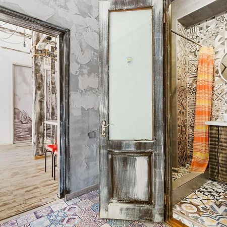 Loft On Mayakovsky 9 Odessa Eksteriør billede