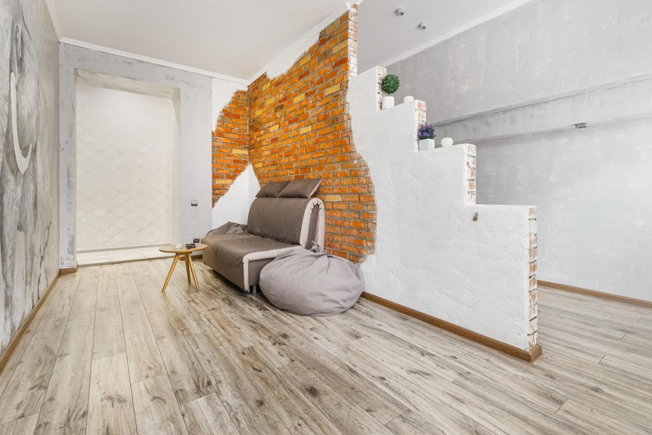 Loft On Mayakovsky 9 Odessa Eksteriør billede